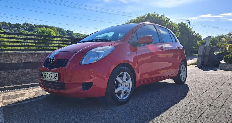 Toyota Yaris cena 14500 przebieg: 192000, rok produkcji 2006 z Kraków małe 56